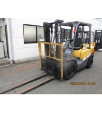 Xe nâng 3 tấn TCM FHD30T3A, chiều cao nâng 3 mét, dịch giá side shift, động cơ QD32, xe nâng Nhật bãi